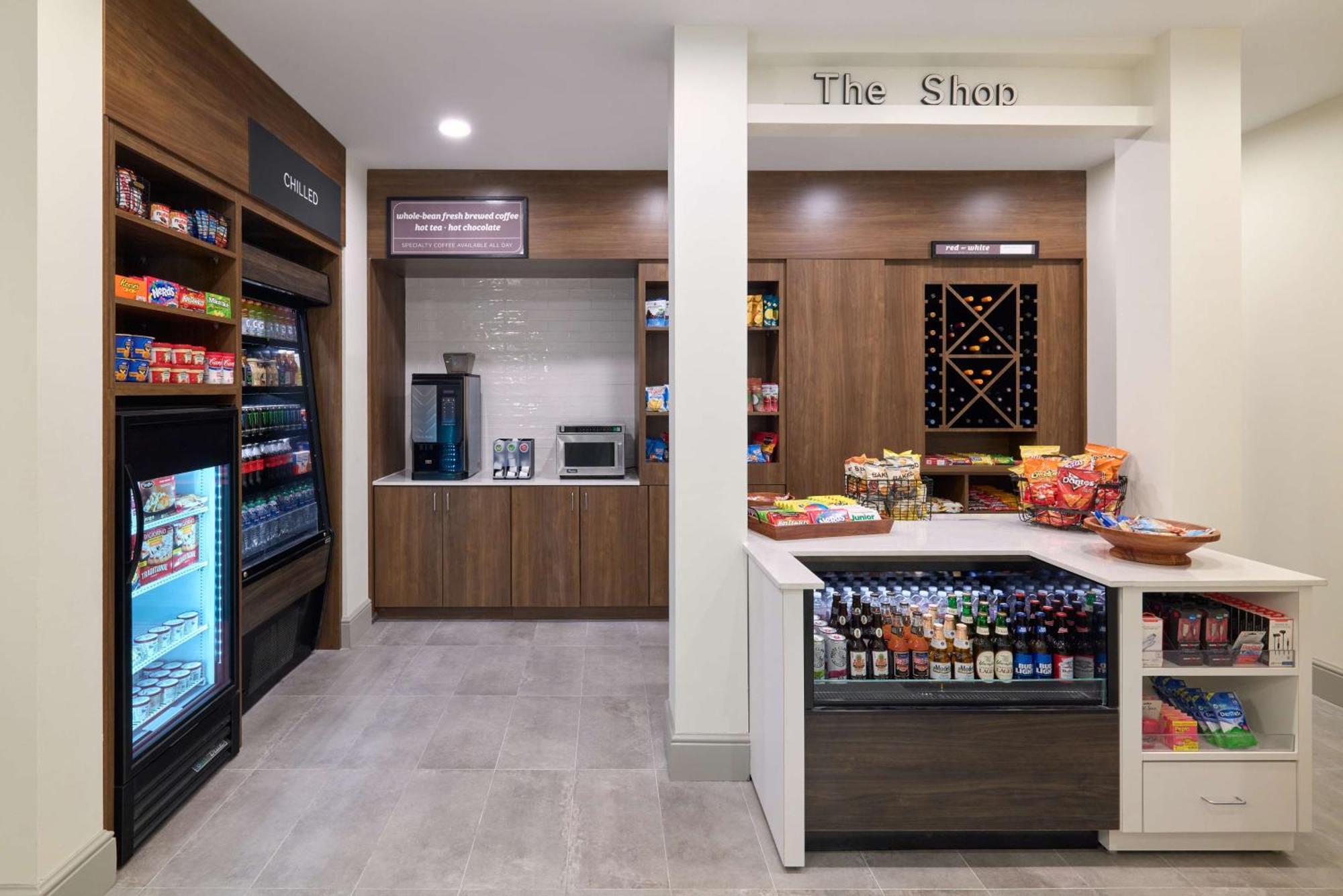 Hilton Garden Inn Блумингтон Экстерьер фото