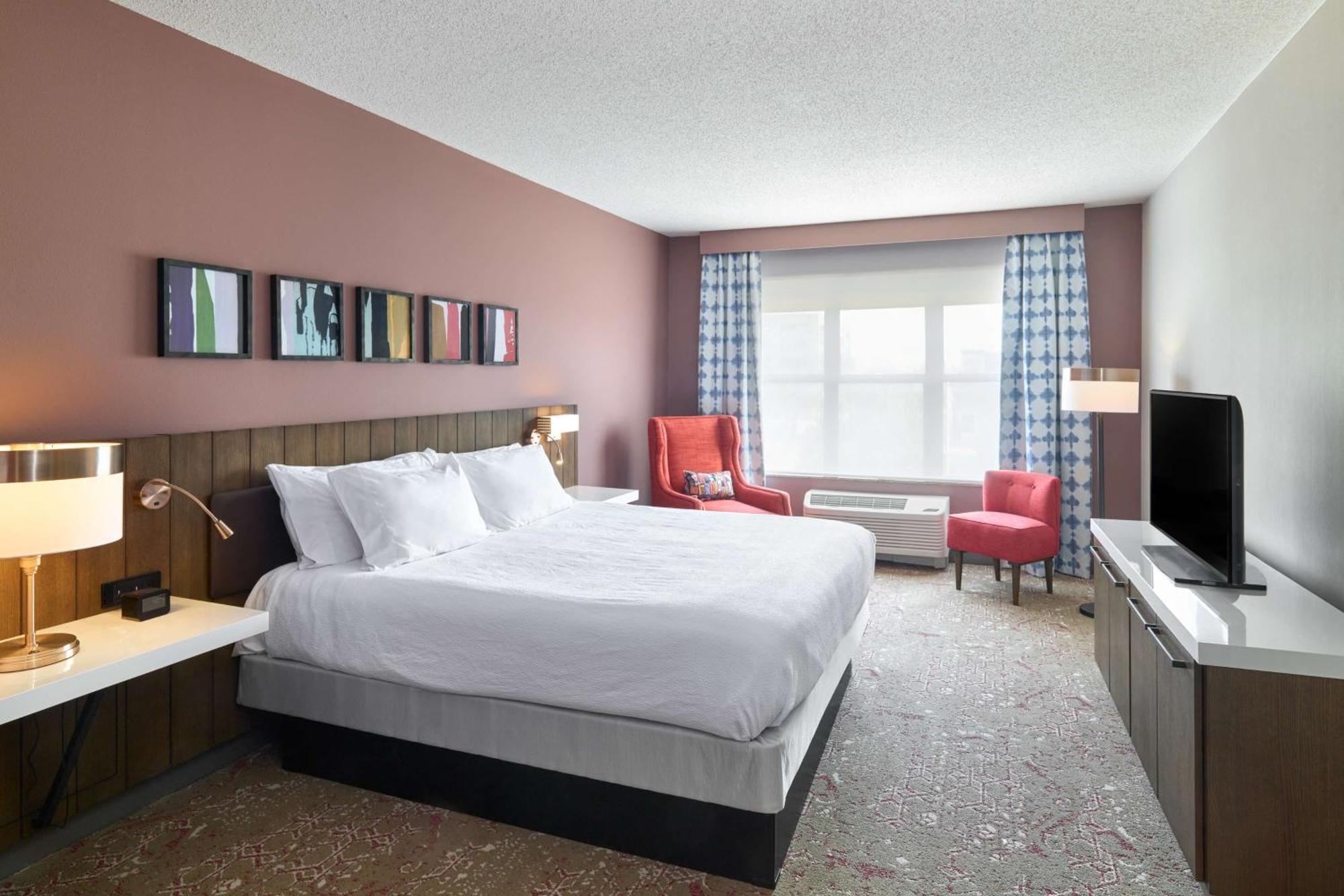Hilton Garden Inn Блумингтон Экстерьер фото